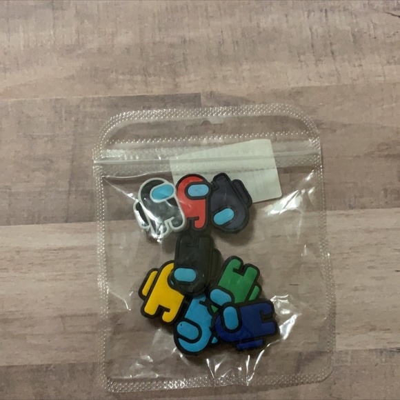 Amoung Us Croc Charms 8pc - Picture 2 of 2